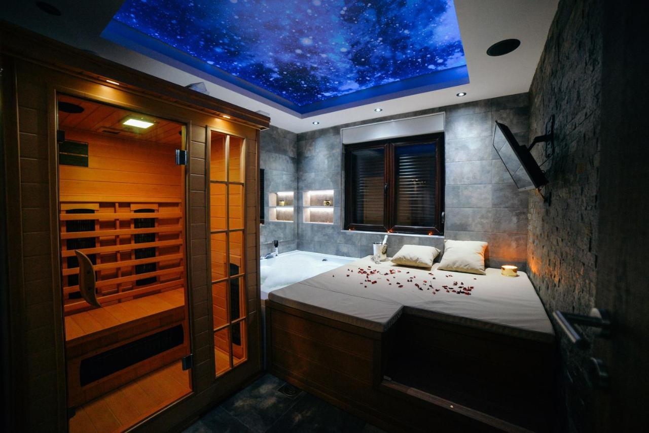 & Me Apartment *